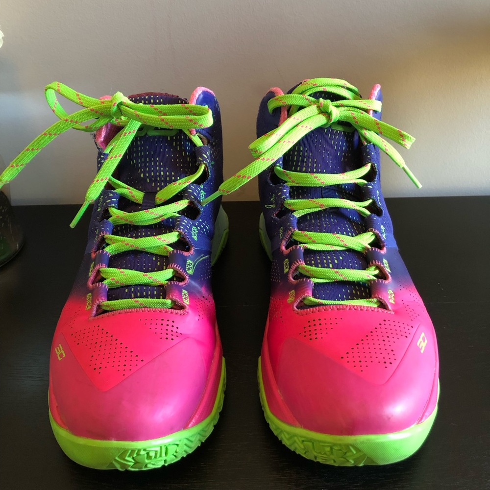 Ladies Under Armour basketball shoes